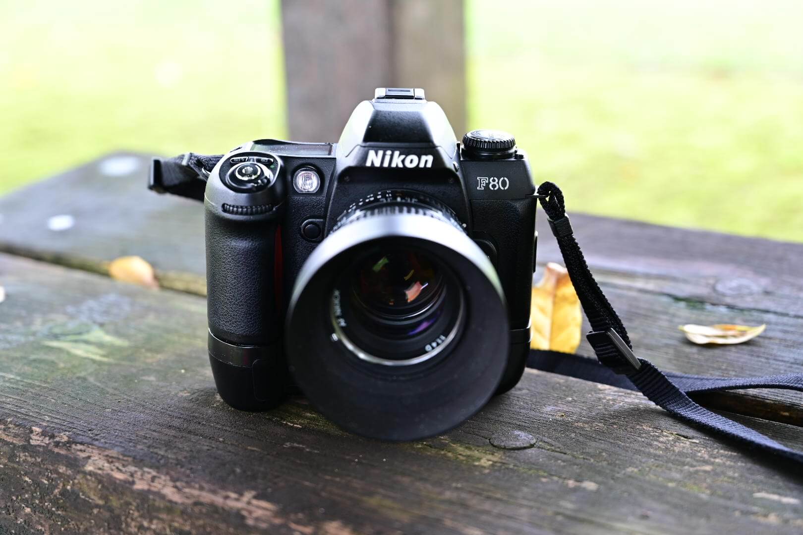 Nikon F80sと50/1.4Dの試し撮りレビュー。AF機と露出計の組合せは楽 