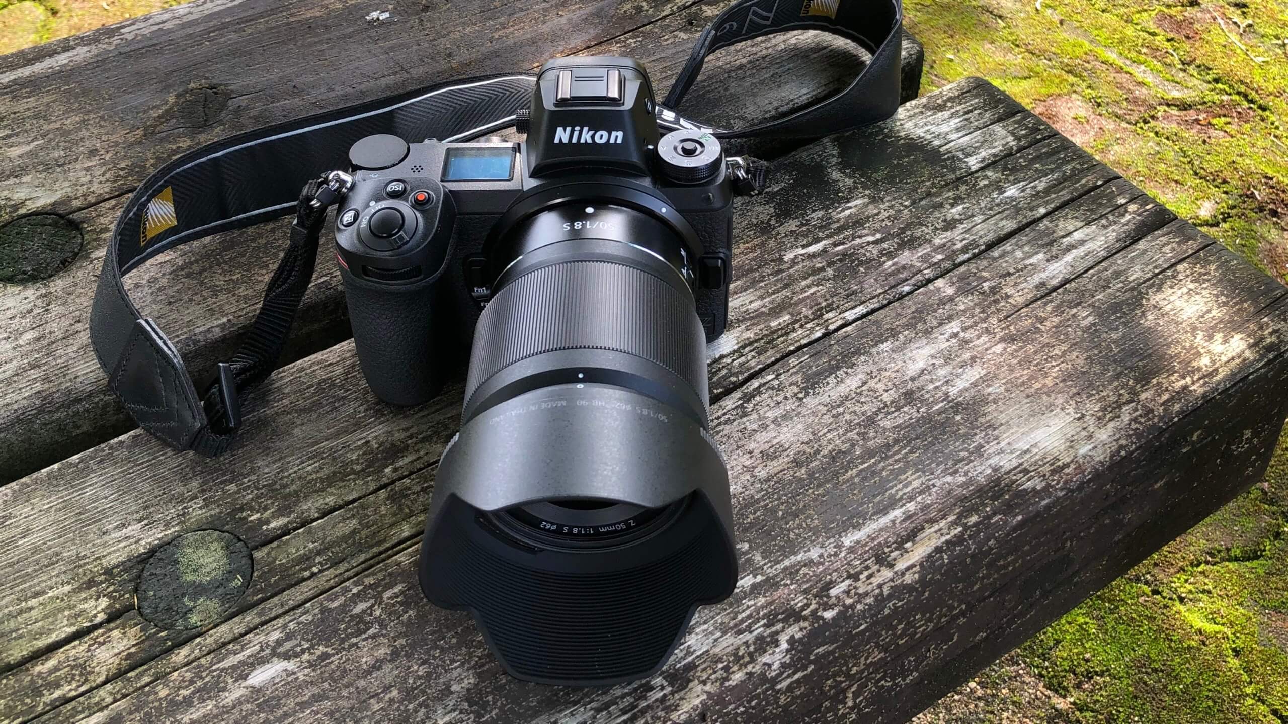 カメラらしさと最新ミラーレスの案外絶妙なフレンド、Nikon Z6。｜記憶 