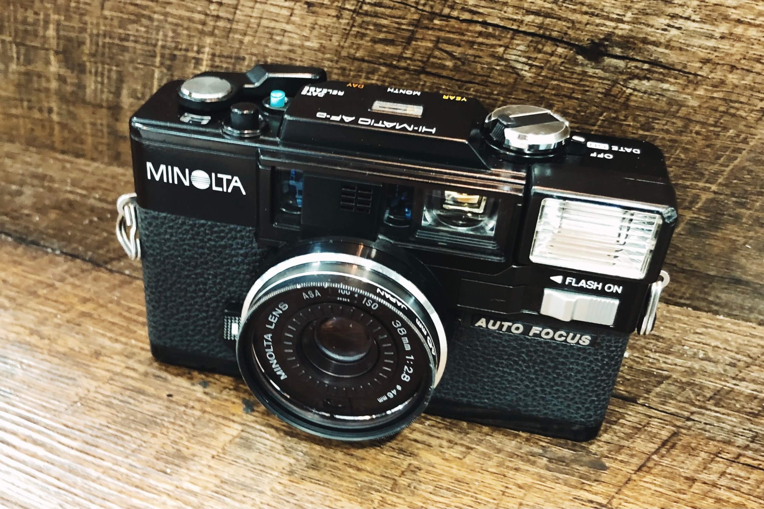 記憶カメラは、Minolta HI-MATIC AF-Dを手に入れた。｜記憶カメラ