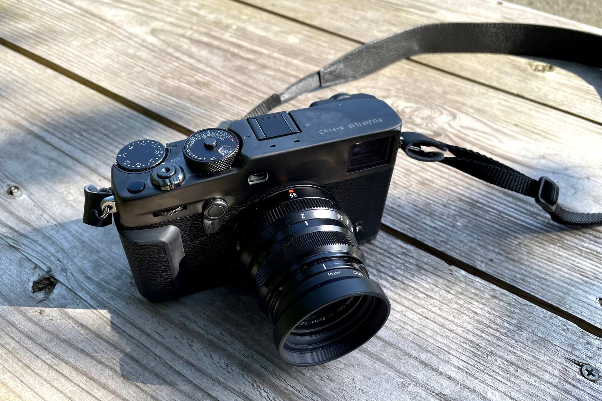 FUJIFILMは、僕の中ではミラーレス機というより「写真機」。｜記憶カメラ